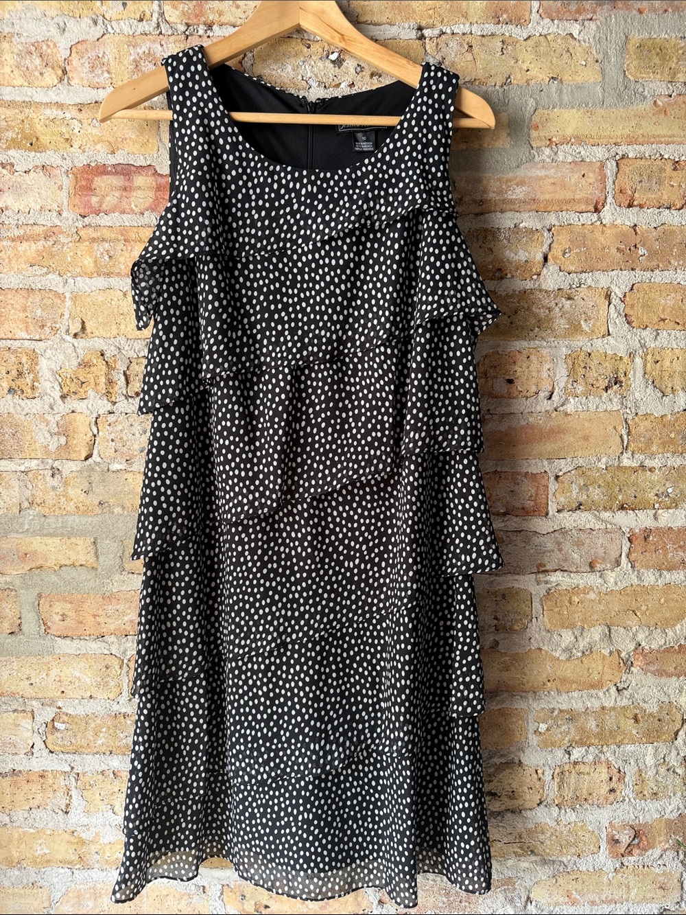 Jessica Howard Polka Dot tiered ruffle black and white summer short dress 10